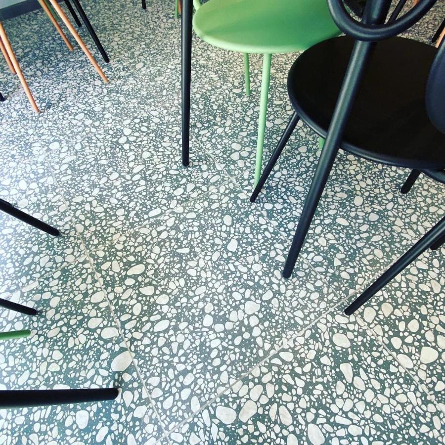 Un Hotel En Ville La Rochelle  Eksteriør billede